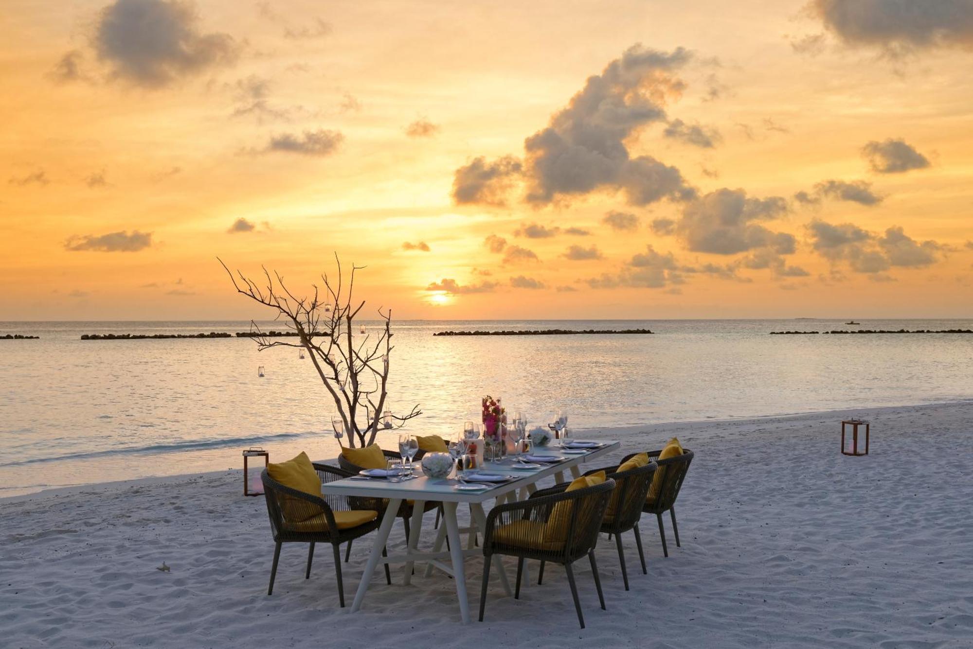 Emerald Faarufushi Resort & Spa Ugoofaaru Esterno foto