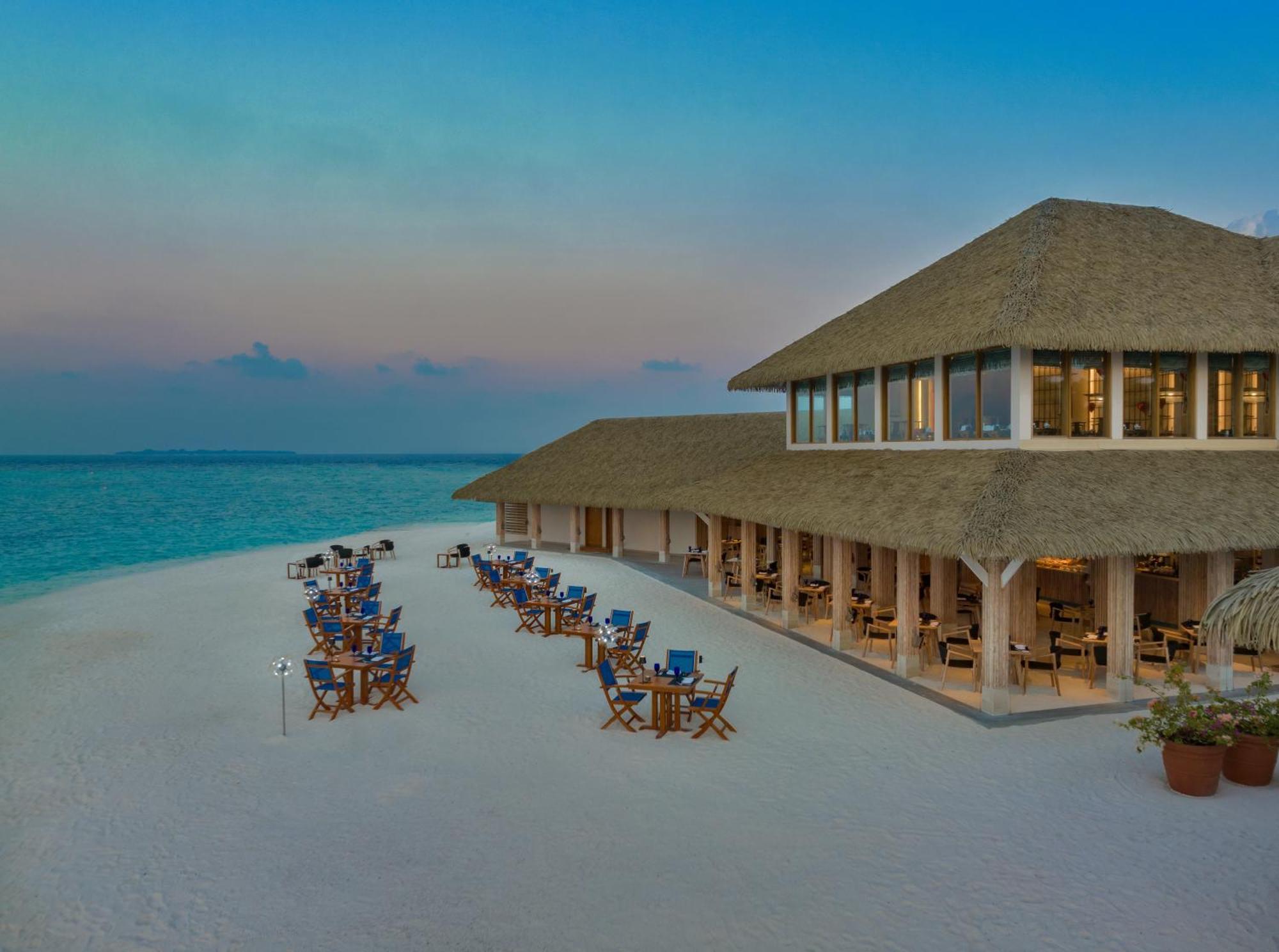 Emerald Faarufushi Resort & Spa Ugoofaaru Esterno foto