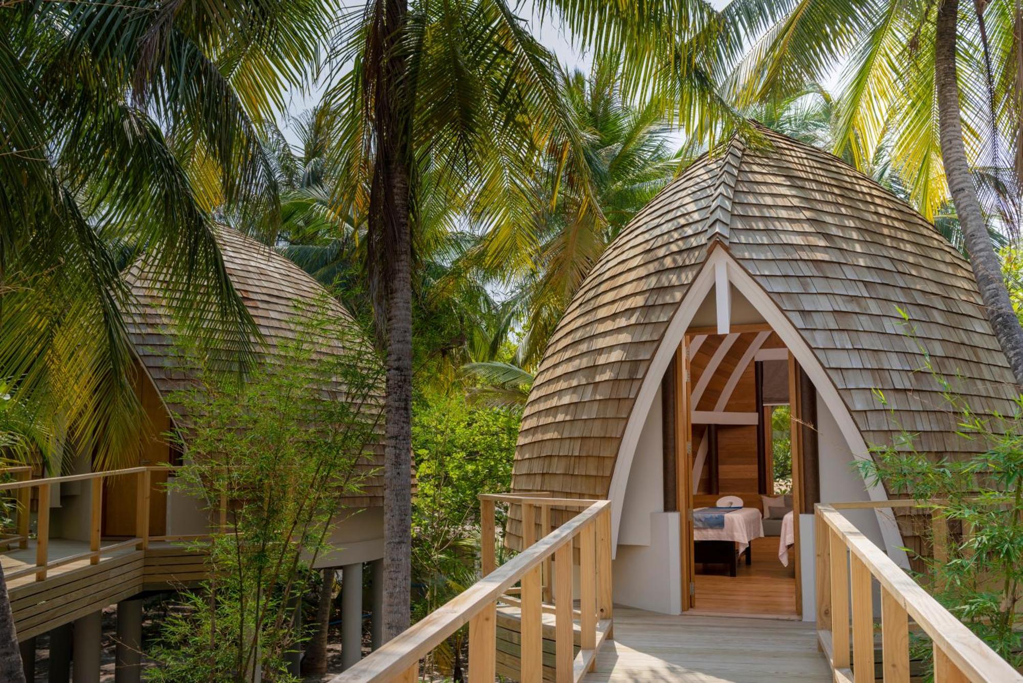 Emerald Faarufushi Resort & Spa Ugoofaaru Esterno foto