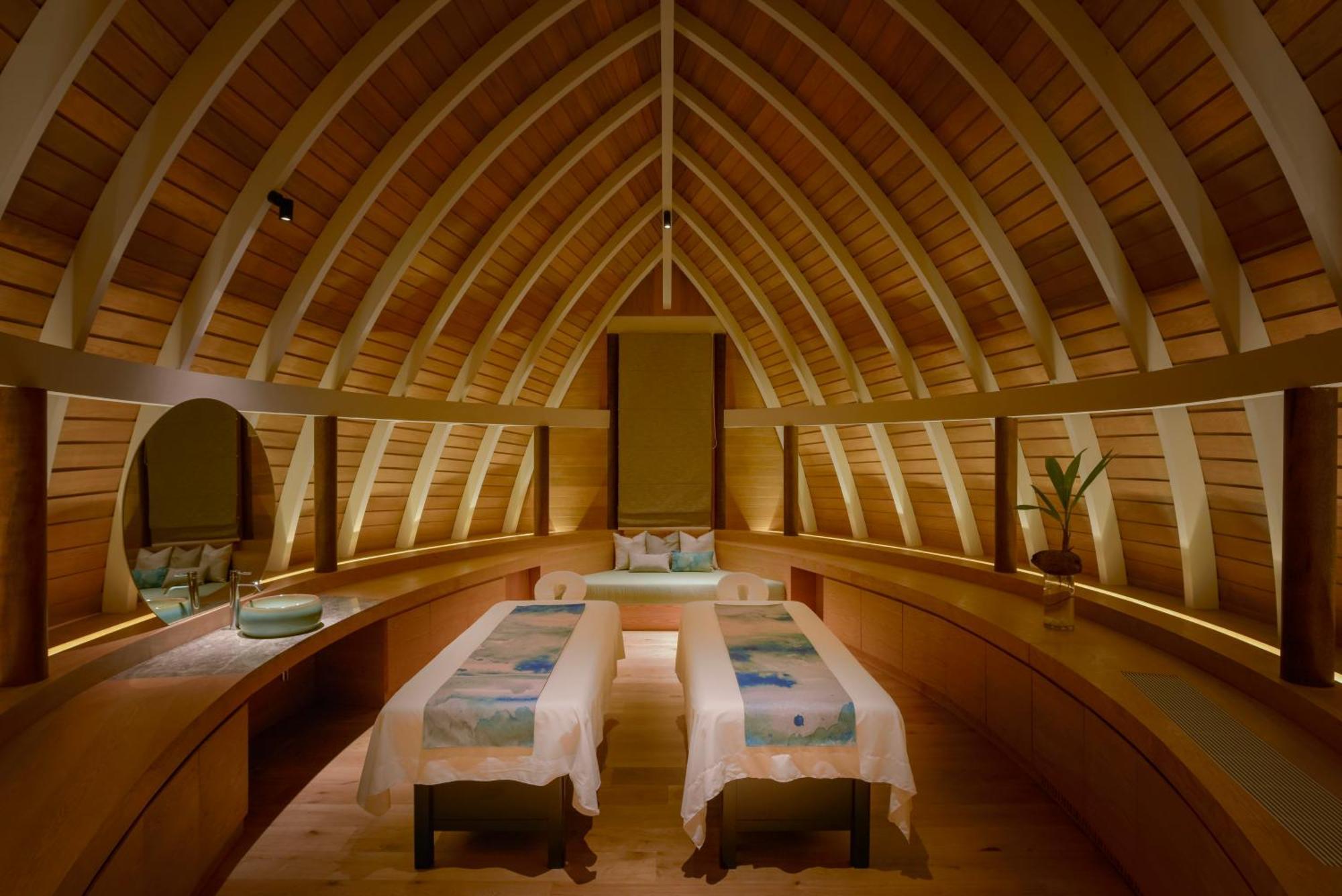 Emerald Faarufushi Resort & Spa Ugoofaaru Esterno foto