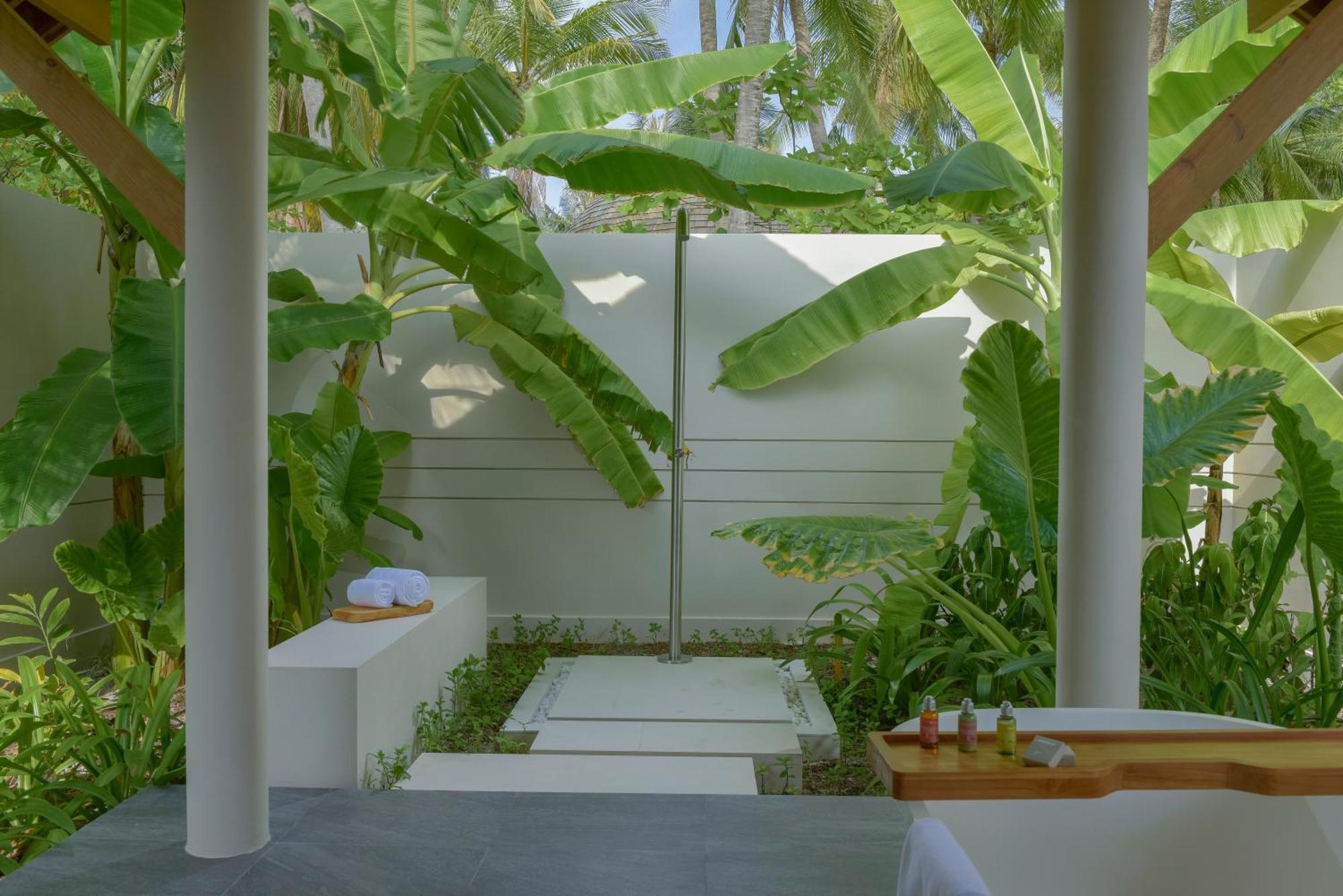 Emerald Faarufushi Resort & Spa Ugoofaaru Esterno foto