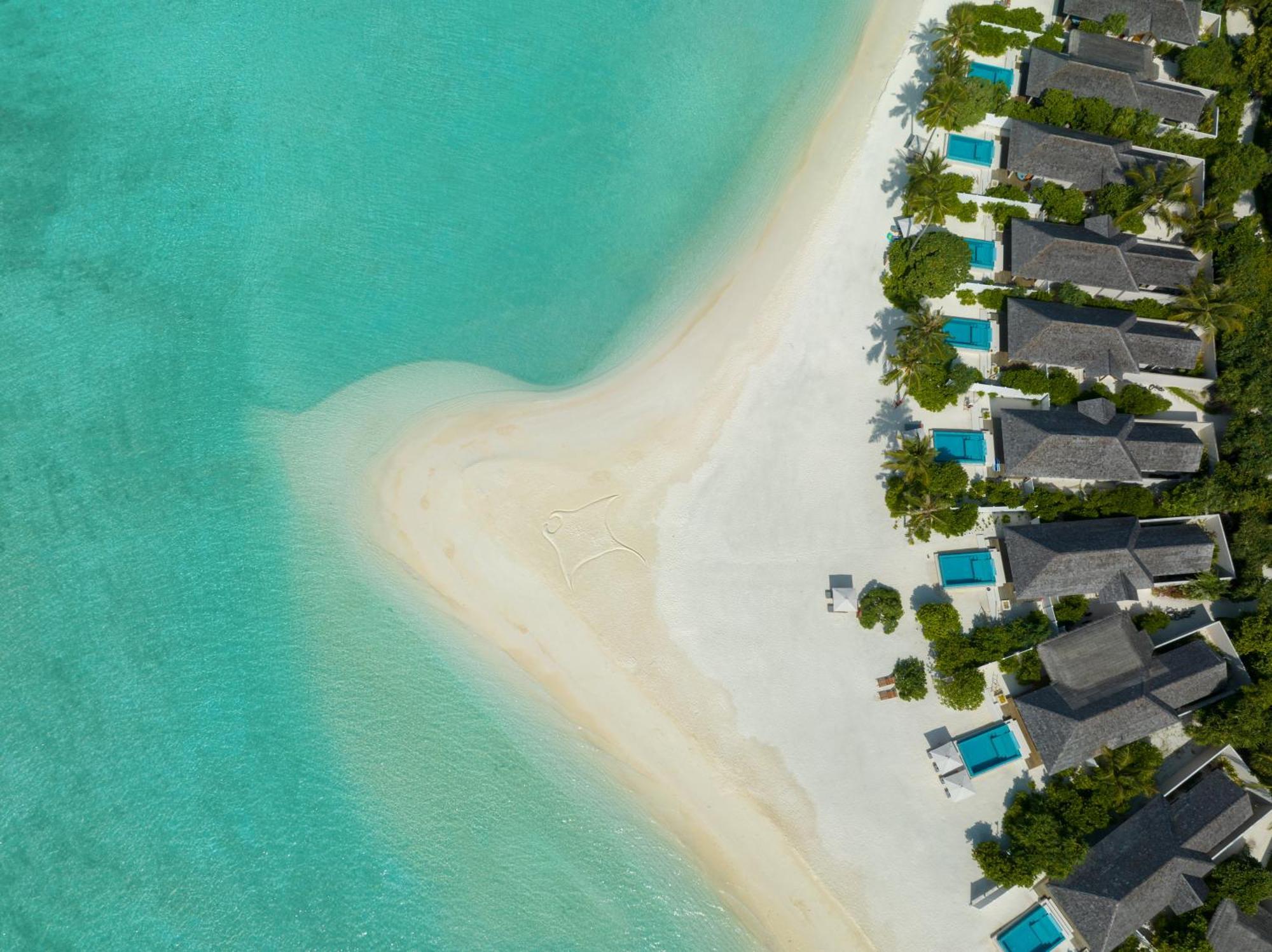 Emerald Faarufushi Resort & Spa Ugoofaaru Esterno foto